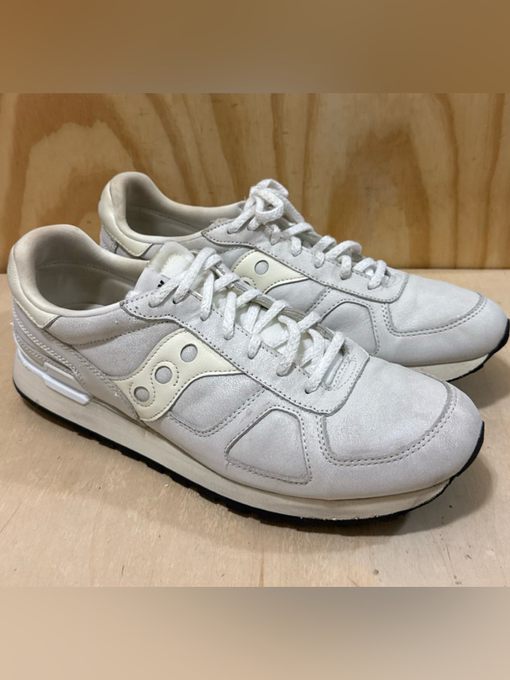 Saucony Shadow Distressed Original White Size 14